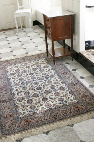 Isfahan Carpets Persian